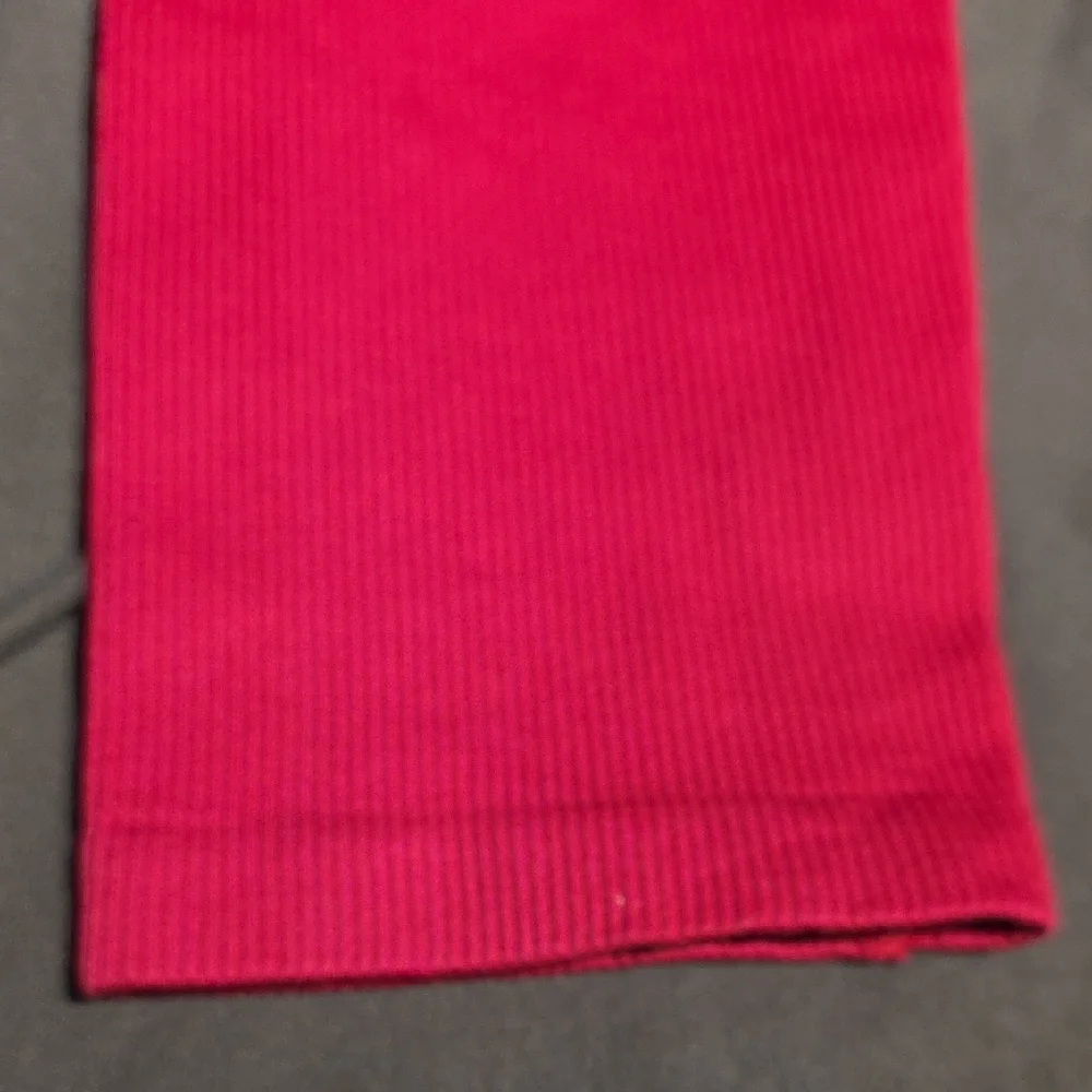 ALO Seamless Leggings In Magenta Crush NWOT